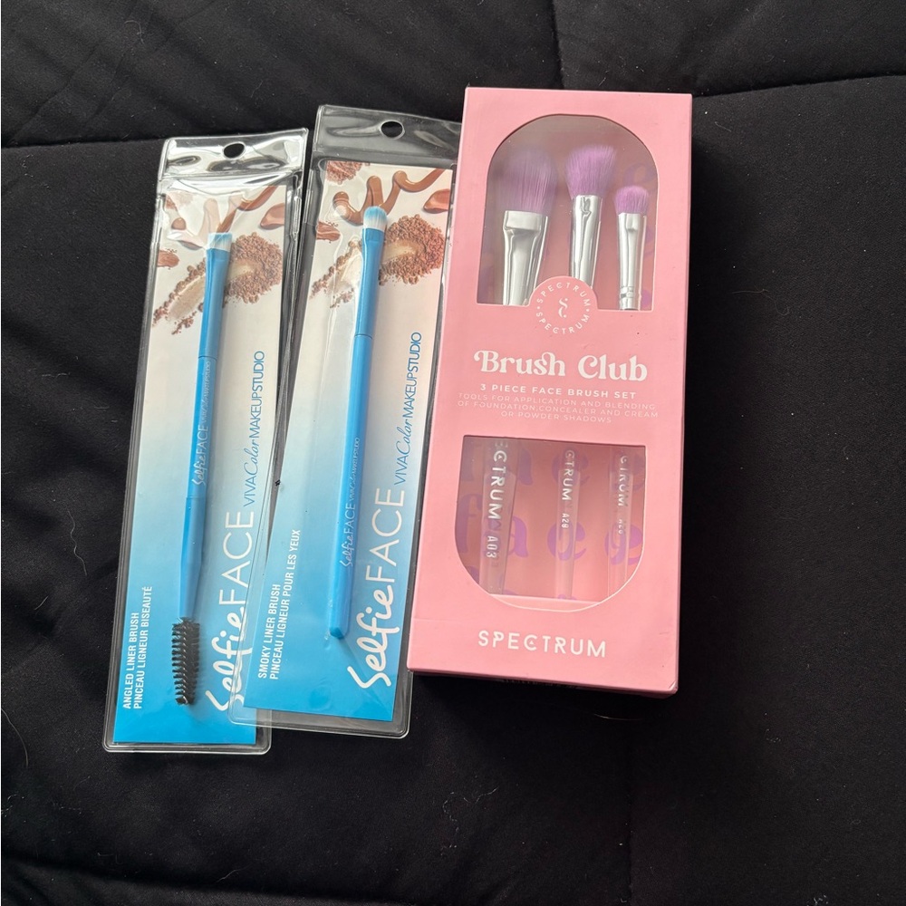 Spectrum Brush Club Set with Blue and Pink Brushes